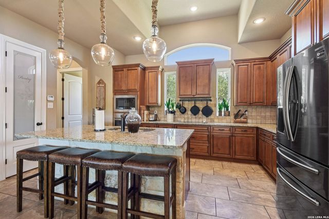 345 Ridge Point, Spring Branch, TX 78070