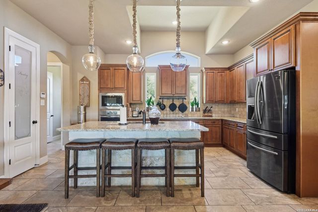 345 Ridge Point, Spring Branch, TX 78070