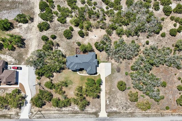 345 Ridge Point, Spring Branch, TX 78070