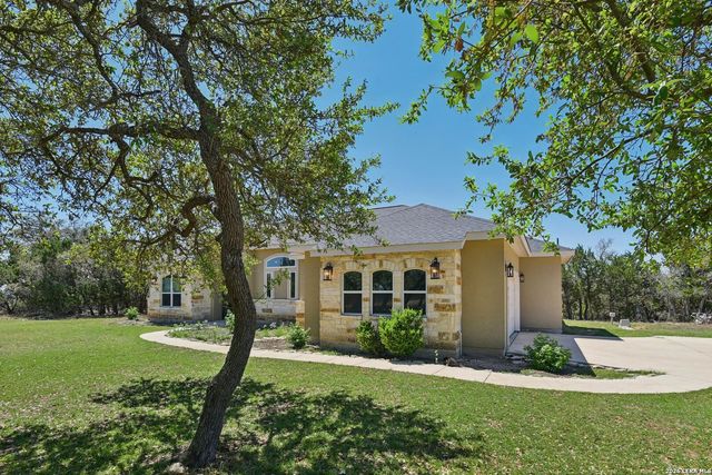 345 Ridge Point, Spring Branch, TX 78070