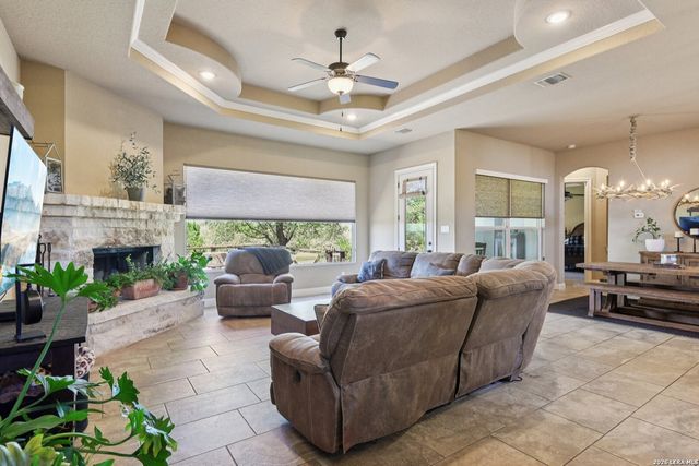 345 Ridge Point, Spring Branch, TX 78070