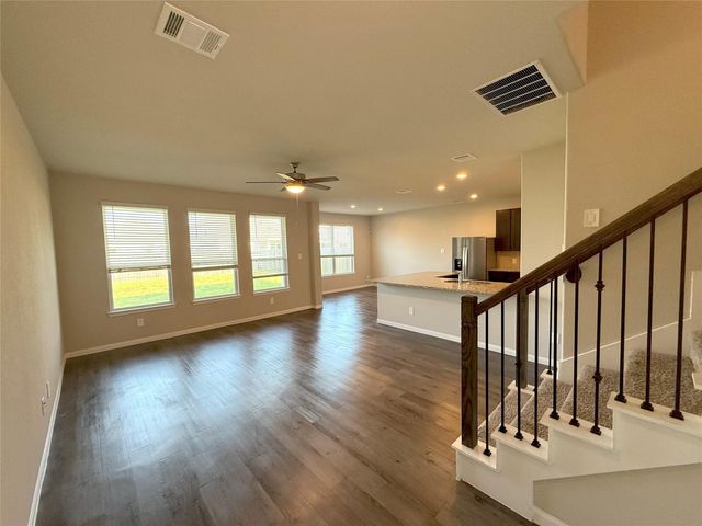 5426 James Michael Drive, Rosharon, TX 77583