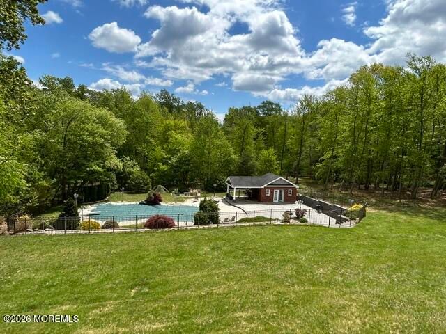 11 Liberty Lane, Millstone, NJ 08535