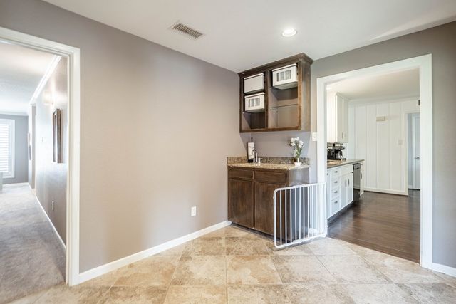 1611 N K St, Midland, TX 79701