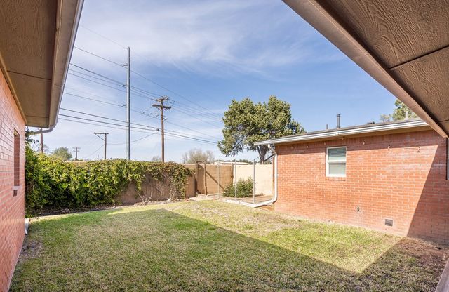 1611 N K St, Midland, TX 79701
