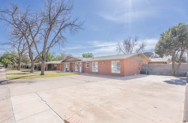 1611 N K St, Midland, TX 79701