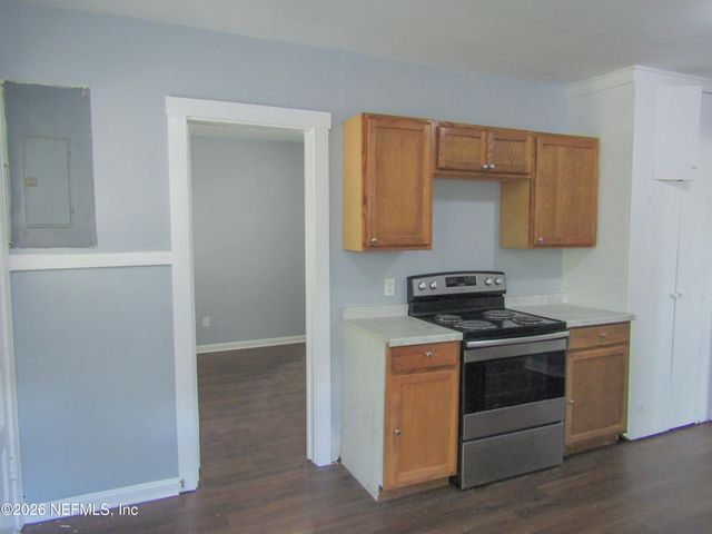 810 MACKINAW Street, Jacksonville, FL 32254