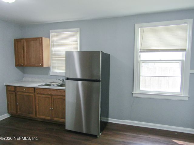 810 MACKINAW Street, Jacksonville, FL 32254