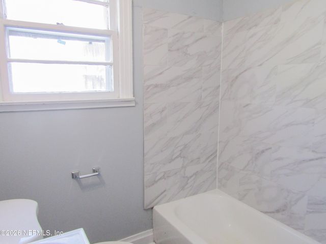 810 MACKINAW Street, Jacksonville, FL 32254