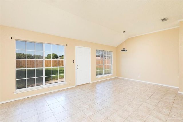 2405 Yellowhammer Avenue, Mcallen, TX 78504