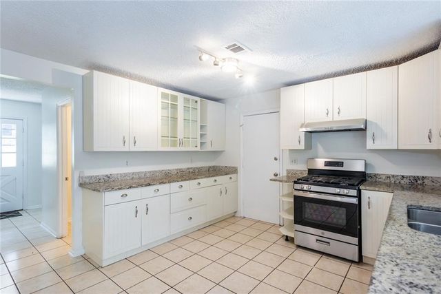 2472 Landington Way, Duluth, GA 30096