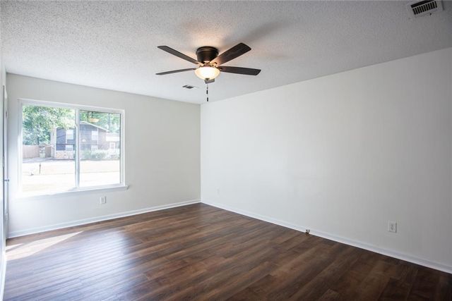 2472 Landington Way, Duluth, GA 30096