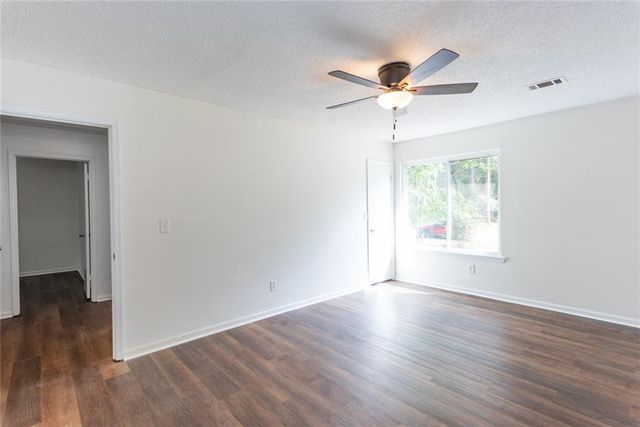 2472 Landington Way, Duluth, GA 30096