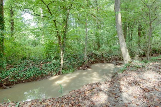 2472 Landington Way, Duluth, GA 30096