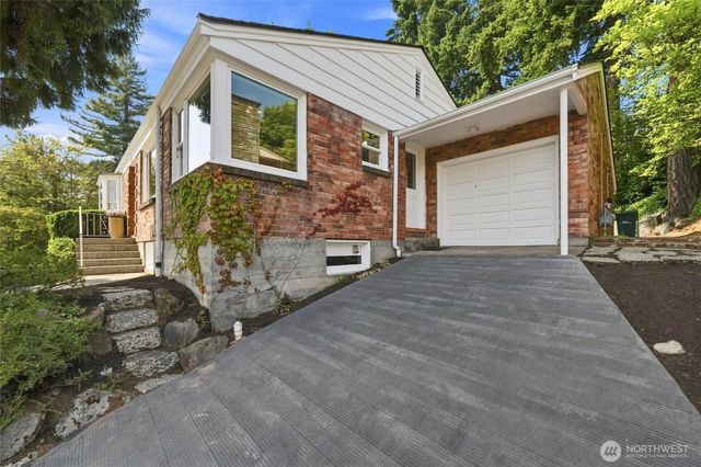4806 Purdue Avenue NE, Seattle, WA 98105