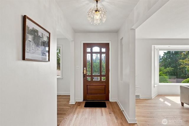 4806 Purdue Avenue NE, Seattle, WA 98105