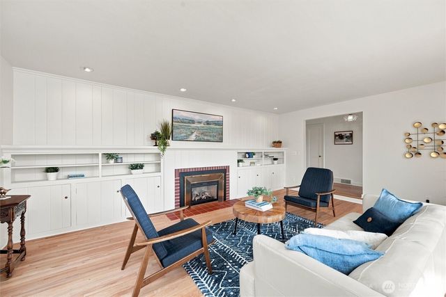 4806 Purdue Avenue NE, Seattle, WA 98105