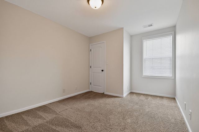1004 Dwight Eisenhower Way, Clarksville, TN 37042