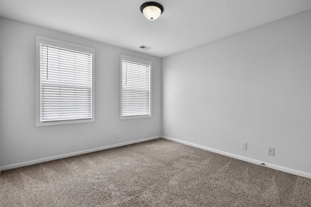 1004 Dwight Eisenhower Way, Clarksville, TN 37042