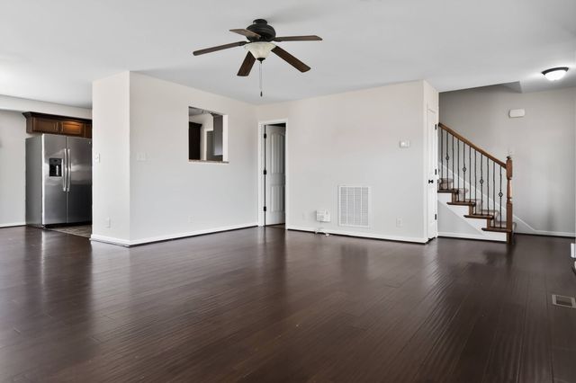 1004 Dwight Eisenhower Way, Clarksville, TN 37042