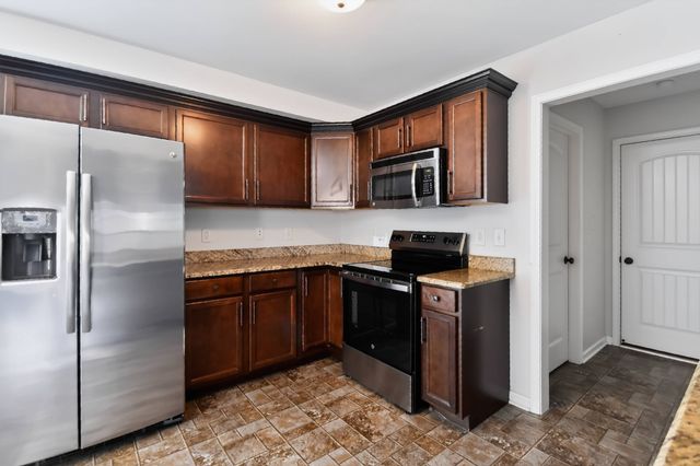 1004 Dwight Eisenhower Way, Clarksville, TN 37042