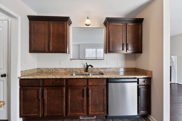 1004 Dwight Eisenhower Way, Clarksville, TN 37042