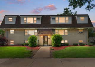 9907 W 58th Street 5, Countryside, IL 60525