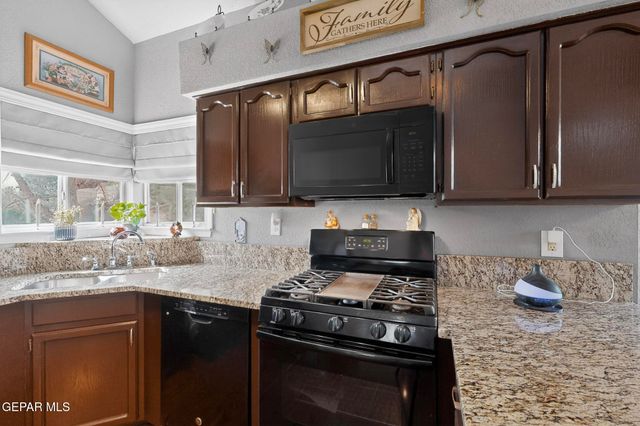 12122 CHATO VILLA Drive, El Paso, TX 79936