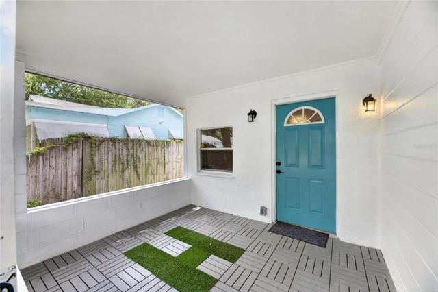 1005 E FLORA STREET, Tampa, FL 33604
