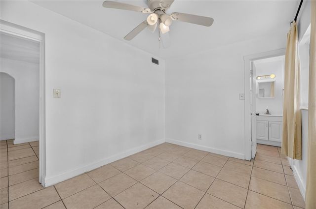 1005 E FLORA STREET, Tampa, FL 33604