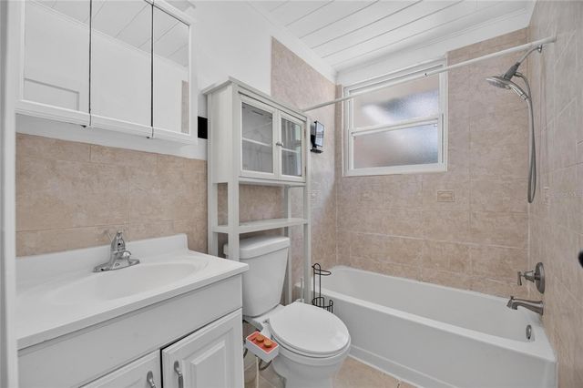 1005 E FLORA STREET, Tampa, FL 33604