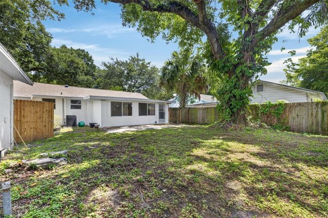 1005 E FLORA STREET, Tampa, FL 33604