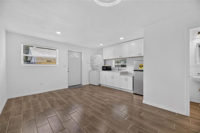 1005 E FLORA STREET, Tampa, FL 33604