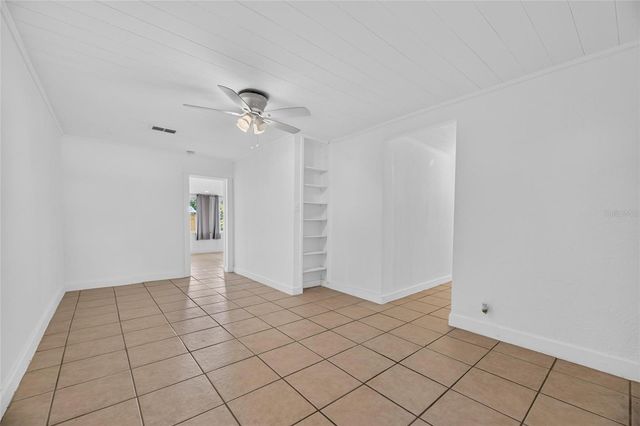 1005 E FLORA STREET, Tampa, FL 33604