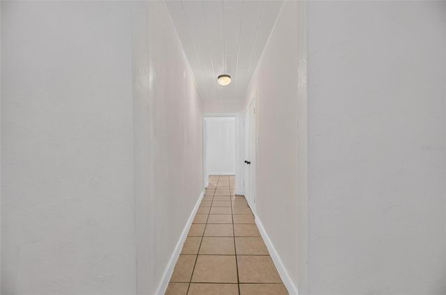 1005 E FLORA STREET, Tampa, FL 33604