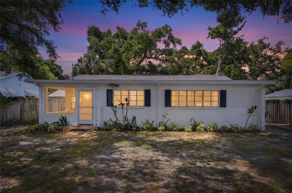 1005 E FLORA STREET, Tampa, FL 33604