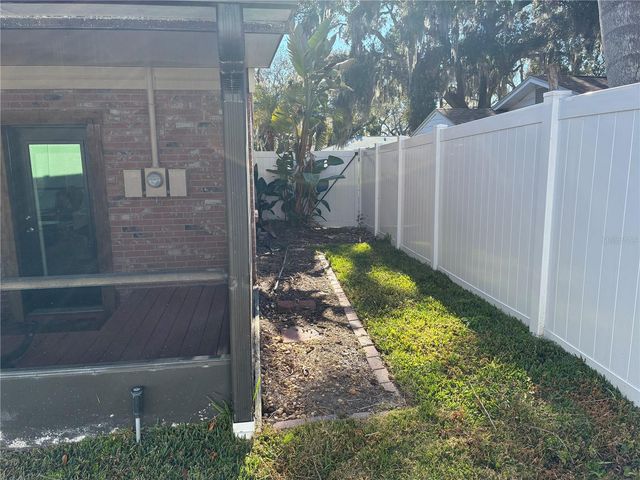 322 FERN CLIFF AVENUE, Temple Terrace, FL 33617