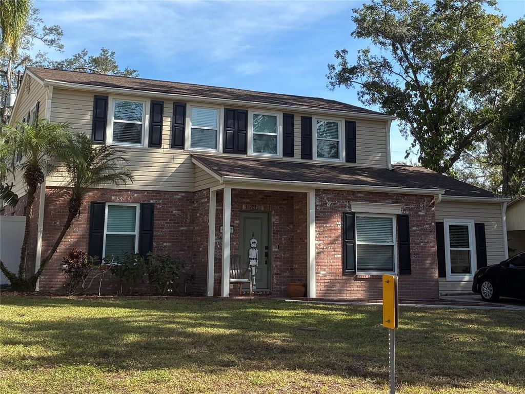 322 FERN CLIFF AVENUE, Temple Terrace, FL 33617