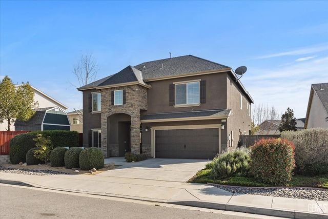 9223 Laurel Meadows Lane, Shafter, CA 93263