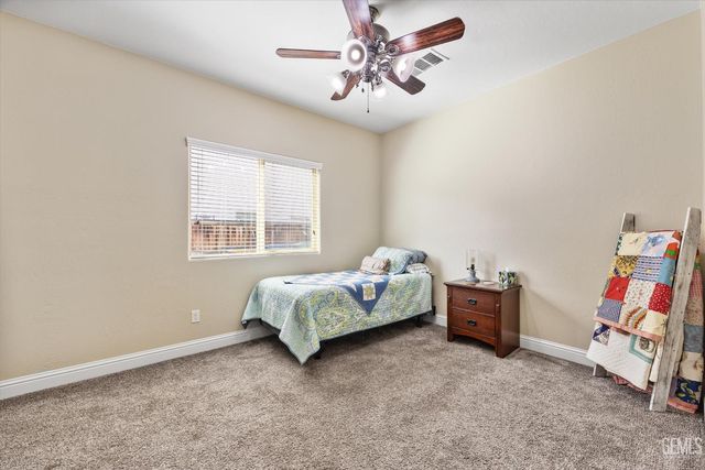 9223 Laurel Meadows Lane, Shafter, CA 93263