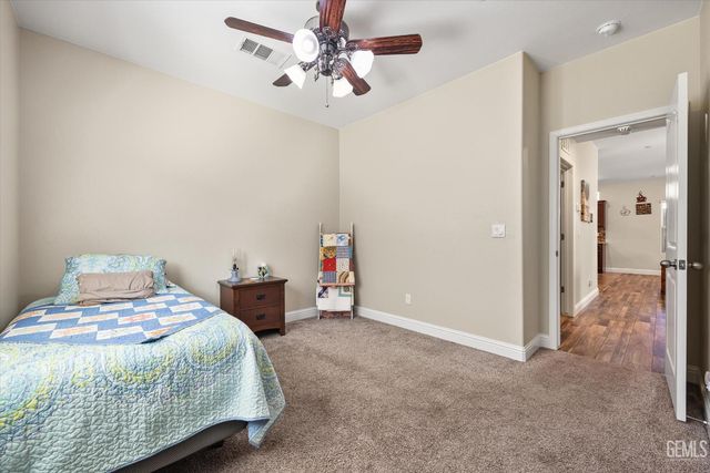 9223 Laurel Meadows Lane, Shafter, CA 93263