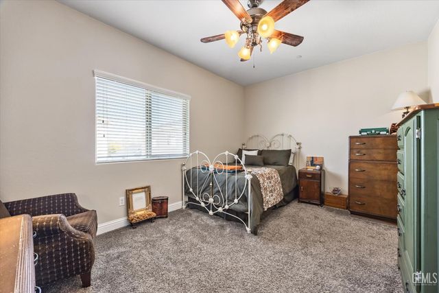 9223 Laurel Meadows Lane, Shafter, CA 93263