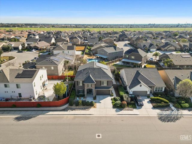 9223 Laurel Meadows Lane, Shafter, CA 93263