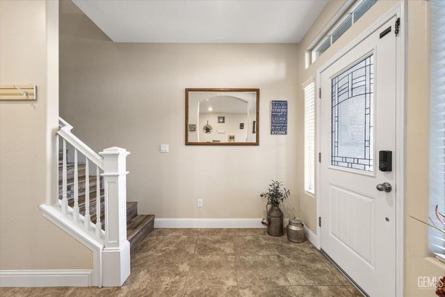 9223 Laurel Meadows Lane, Shafter, CA 93263