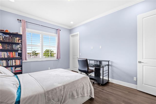 953 Hookline Circle, Loxahatchee, FL 33470