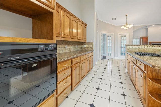 4012 Woodcrest Lane, Lake Charles, LA 70605