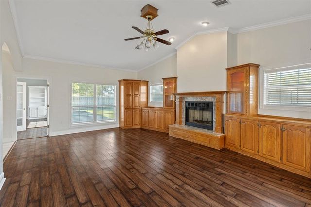 4012 Woodcrest Lane, Lake Charles, LA 70605