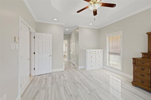 4012 Woodcrest Lane, Lake Charles, LA 70605