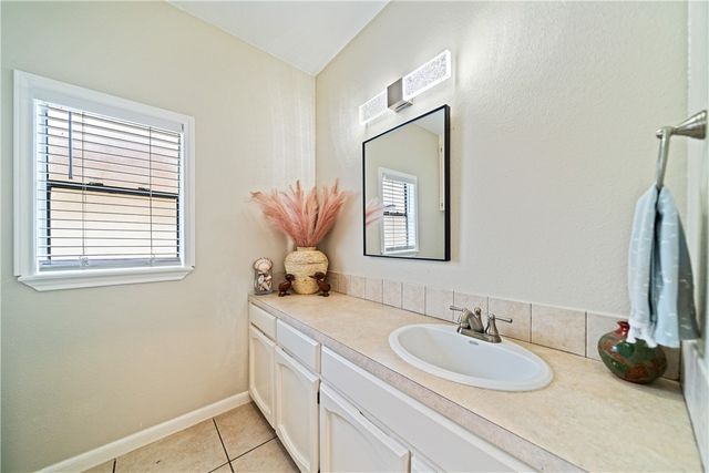 13901 Eaglesnest Bay Dr, Corpus Christi, TX 78418