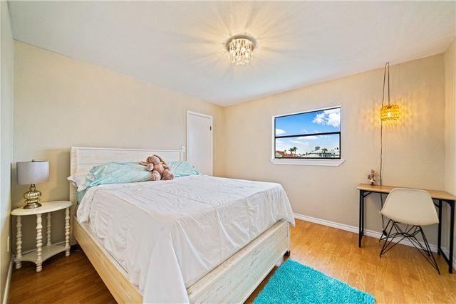 13901 Eaglesnest Bay Dr, Corpus Christi, TX 78418